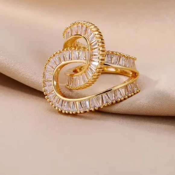 Luxury Gold Infinity Ring with Crystals – Adjustable Sparkling Statement Jewelry - Picture 1 of 4